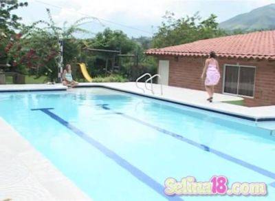 Pussy licking lez teen babe - txxx.com