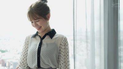 痙攣昇天ハーフ美女エマちん≪「貪り合うようなSEXが好き♪」日本人離れした極上クビレの股緩ガールと再会ハメ撮り♪綺麗過ぎる美巨乳をぷるんッぷるんッ震わせながら絶叫絶頂パコパコ交尾♪≫ - txxx.com - Japan