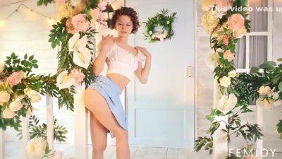 Sophia Wonder - Wonderland - upornia.com