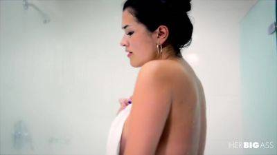 Big Titted Vol - hclips.com - Colombia