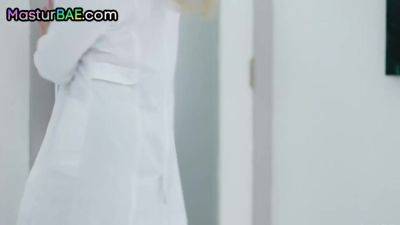 Oiled busty lesbians scissor pussies after massaging - hotmovs.com