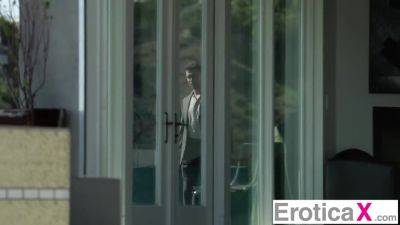 Blonde Beauty Gives The Gift Of Pussy On Anniversary - hotmovs.com