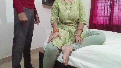 Meri Stepmom Ne Meri Wife Ko Peet Kar Mayike Bhej Diya To Maine Gusse Mein Apni Stepmom Ko Hi Chod Daala - desi-porntube.com - India