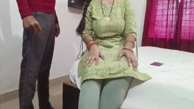 Meri Stepmom Ne Meri Wife Ko Peet Kar Mayike Bhej Diya To Maine Gusse Mein Apni Stepmom Ko Hi Chod Daala - desi-porntube.com - India