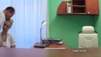 Doctor Fucks Milf Nurse In Hospital - videomanysex.com