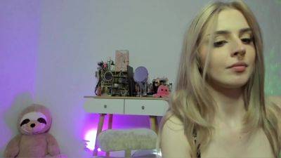 I Make Naughty Sloppy Blowjob On Your Dick. Please Cum On My Face! - hclips.com