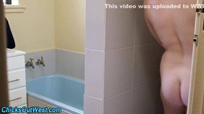 Emo Amateur Gets Fingered - hclips.com