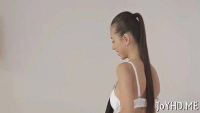 Cute Teen Seduces A Horny Guy - videomanysex.com