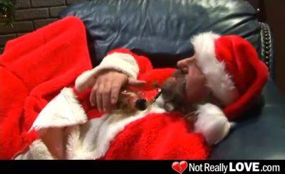 Slutty santa claus teen fucked in DP threesome - hotmovs.com