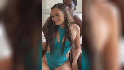 MIA MOLOTOV FUCK, PISS PLAYTIME BTS!!! - PissVids - hotmovs.com