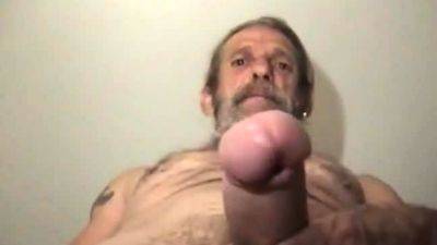 hairy dirty straight worker shows hisuncut big cock - drtuber.com