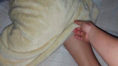 Toqueteando A Mi Hermanastra 11 Min - hclips.com