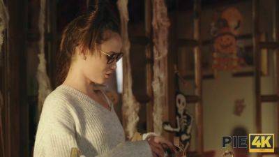 PIE4K. Pumpkin Spice Pussy - hotmovs.com