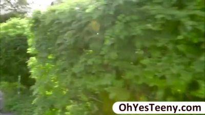 Hottie Babe Cadence Finds A Thrilling Feeling To Big Si - upornia.com