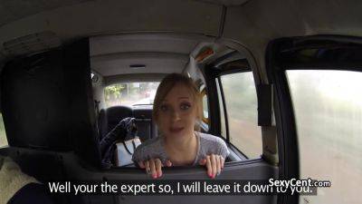 Taxi Driver Fucking Gal On Backseat - videomanysex.com