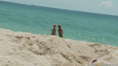 Blonde Beach Brats Get Blasted - upornia.com