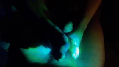 Delicious Footjob - hclips.com