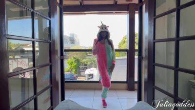 A Hot Unicorn Gives A Magical Blowjob - hclips.com - Brazil