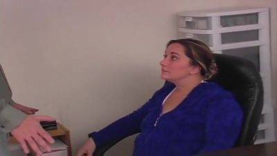 Bbw Blonde Shows Us Everything - hclips.com