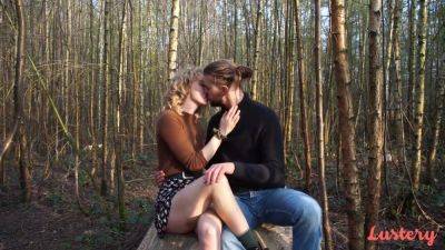 Roman & Serafina - Forest Hump - hclips.com