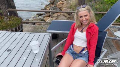 Chanel Opens Up For A Hot Load - BJRaw - hotmovs.com