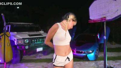 Brunette Likes To Be Masturbated - hclips.com