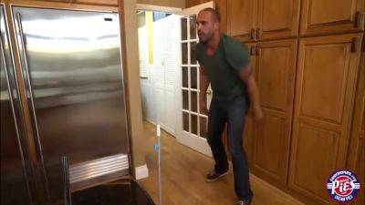 Horny And Hottie Teen Elena Filled On The Cleaning Day - videomanysex.com