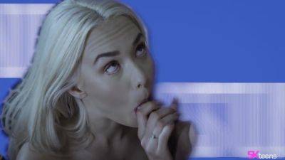 Teen Blonde Barbie - 5KPorn - hotmovs.com