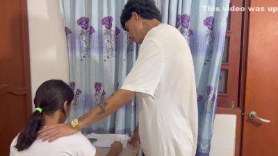 My Shy Stepsister Gets Stuck To Fuck Her And Cum In Her Ass - hclips.com