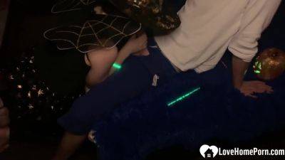 Getting Blown For Halloween By My Girl - Super Sexy - hclips.com