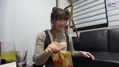 巨乳の敏感お姉さんがチンポをパイズリして濃厚セックス - senzuri.tube - Japan