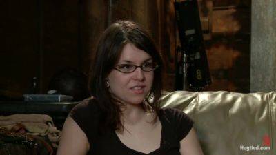 Juliette Split - upornia.com