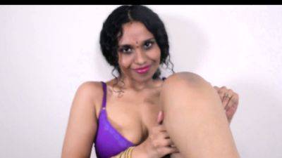 Horny Indian Stepmom Seducing Her Stepson Virtually - drtuber.com - India