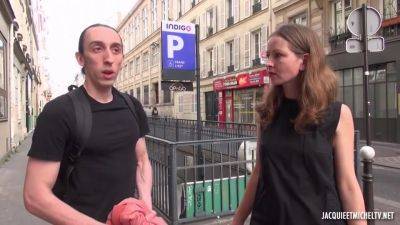 Mlanie Teste Lincroyable Gland De Lait - Group Sex - upornia.com