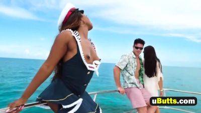 Lovely Girl Gets Pounded From Side - videomanysex.com