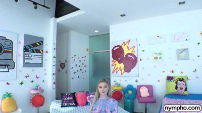 Slippin Into Amber - hotmovs.com