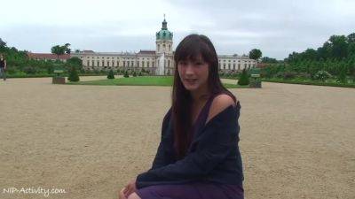 Luna - Gymnast Luna Public - upornia.com