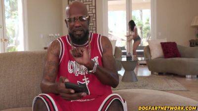 Crazy Horny Fan Breaks Into Rappers Home & Is Bbc Railed - txxx.com