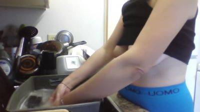 Washing Dishes 6 - hclips.com