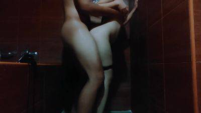 Sinundan Ko Si Kumare Sa Cr Pero Ligo As A Friend Lang Daw Kami : ( - hclips.com