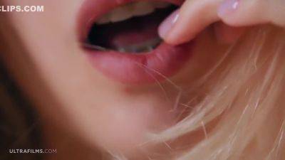 Amazing Blonde Girl Bella Spark Masturbating In Front Of The Camera - hclips.com - Russia