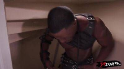 Cmon Jamie, fuck me like a gladiator! - hotmovs.com