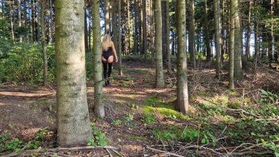 Bunny - Bunny Fucked In The Forest - hotmovs.com