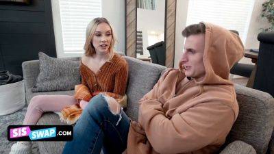 Cut Butt Babes swap and share their tight twats with their stepbro's big dicks - sexu.com