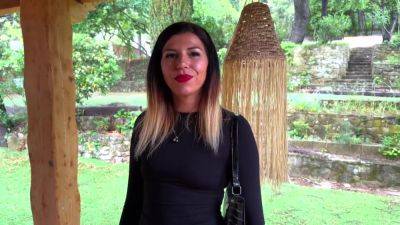 Gwen 27, Manager In Lyon! 23 05 22 Filemoon.sx Streamtape.to - upornia.com