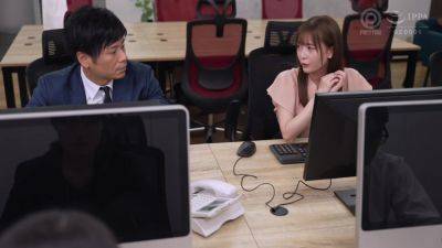逆NTR 男を狂わせる後輩に何度も迫られ続ける究極の社内不倫。 野々浦暖 - txxx.com - Japan