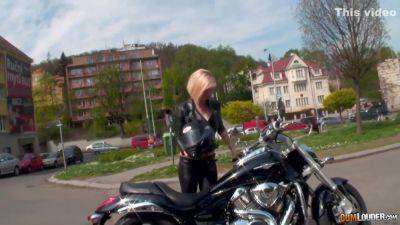 Angela Anal Biker - hotmovs.com