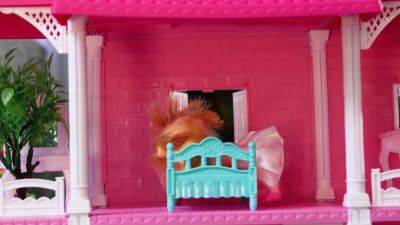 Lauren Phillips - Brittney - Lauren Phillips and Brittney Kade are dolls who come to life - drtvid.com