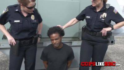 Blond Housewife Is Getting Had Intercourse Hard - upornia.com