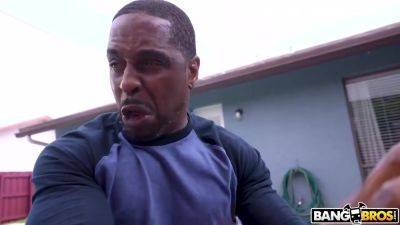 Zoey Sinn - Zoey Sinn - New 13-04-2023) - upornia.com